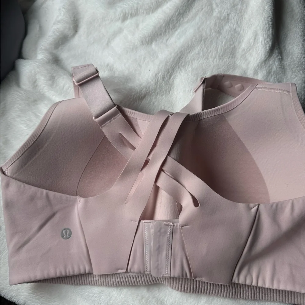 Lululemon Athletica Light Pink Sports Bra - Picture 2 of 4